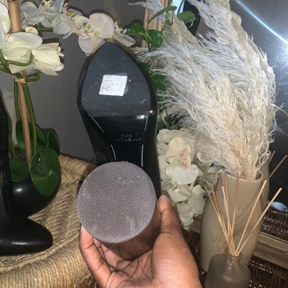 Givenchy Wooden Block Heel - Picture 2 of 3